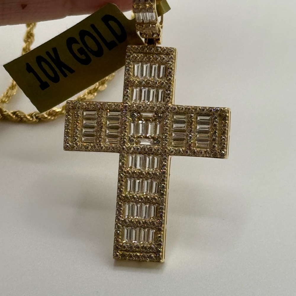 10k Solid Real Gold Cross Pendant, VVS sparkly baguette Swarovski Crystals Cross - Picture 4 of 10